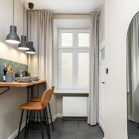 Househost Apartment : Topolowa 26/17 Krakow Bagian luar foto