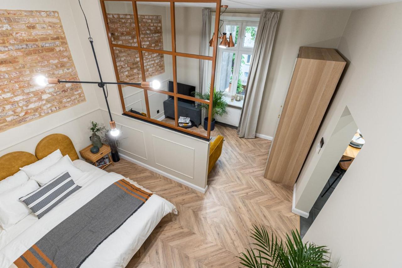 Househost Apartment : Topolowa 26/17 Krakow Bagian luar foto
